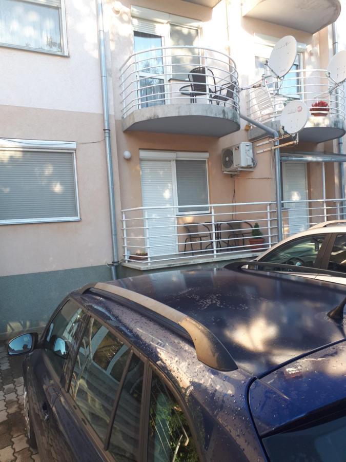 Katalin Apartman Hajduszoboszlo Exterior foto